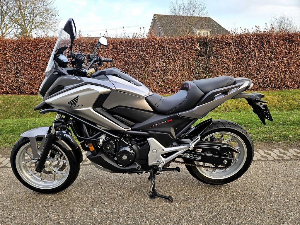 HONDA NC750 X DCT 2016 ABS DAGRIJLAMPEN VALBEUGEL LUXE ZADEL, 2 cilinders, Bedrijf, Onbekend, Meer dan 35 kW