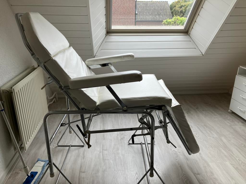 Behandelstoel pedicure/schoonheidsspecialiste., Ophalen, Gebruikt, Overige typen