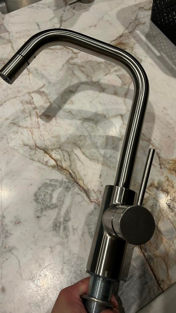 Z.g.a.n Ikea Almaren keukenmengkraan uitrekbaar RVS, Minder dan 50 cm, Ophalen of Verzenden, Zo goed als nieuw, Minder dan 100 cm