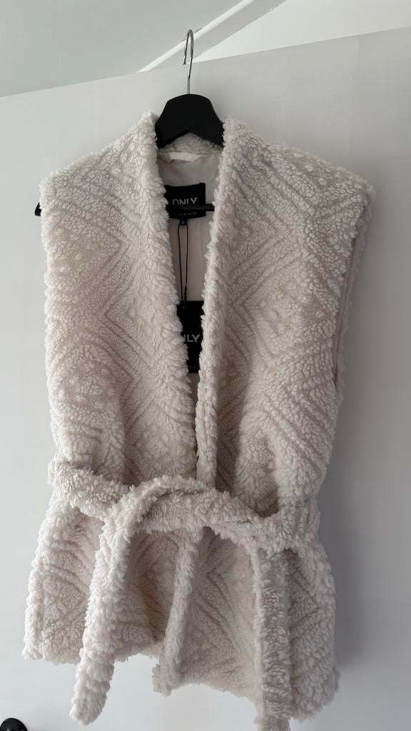 Only Teddy Waistcoat - Nieuw, Kleding | Dames, Bodywarmers, Ophalen of Verzenden, Nieuw, Beige
