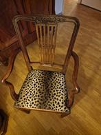 Antieke houten armstoel met panterprint bekleding, Ophalen of Verzenden