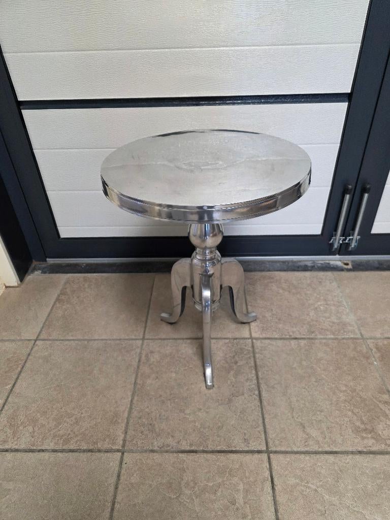 Aluminium bijzettafel, Huis en Inrichting, Tafels | Bijzettafels, Minder dan 55 cm, Gebruikt, Barok, Metaal of Aluminium