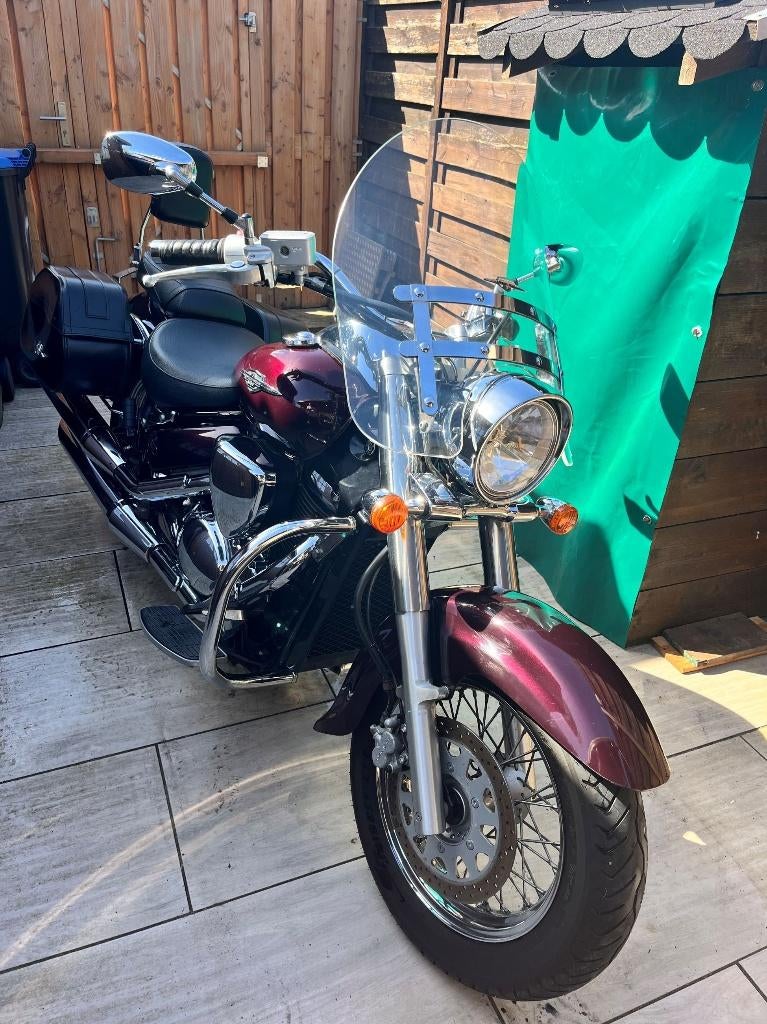 Suzuki VL800, Cardan-aandrijving, 4 cilinders, Motorrijbewijs A, Gebruikt