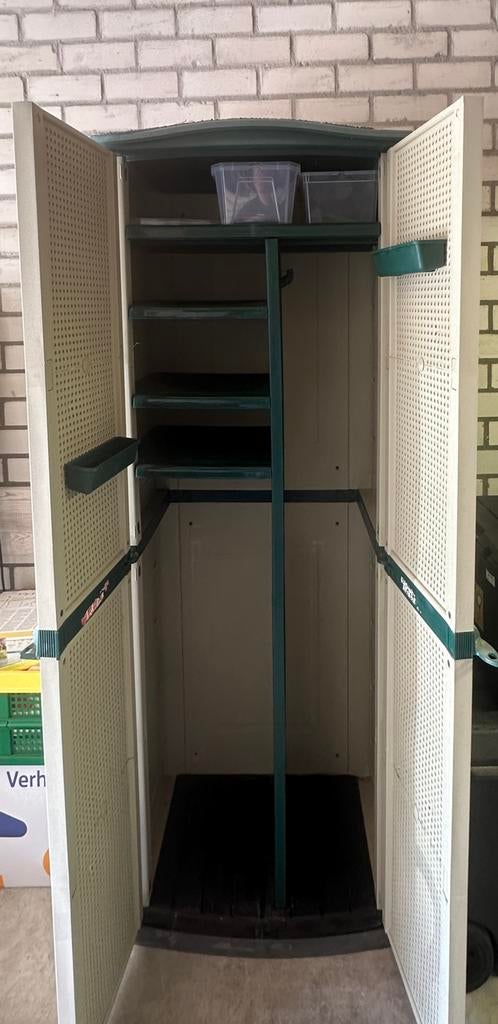 Kunststof Tuinkast / Opbergkast - Ideaal voor buiten, Tuin en Terras, Bergingen en Tuinkasten, Ophalen, Gebruikt, Kunststof, Overige typen