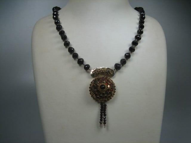 Antiek Granaat ketting met 14 karaat Zeeuwse hanger ca. 1875, Sieraden, Tassen en Uiterlijk, Antieke sieraden, Hanger, Goud, Met edelsteen