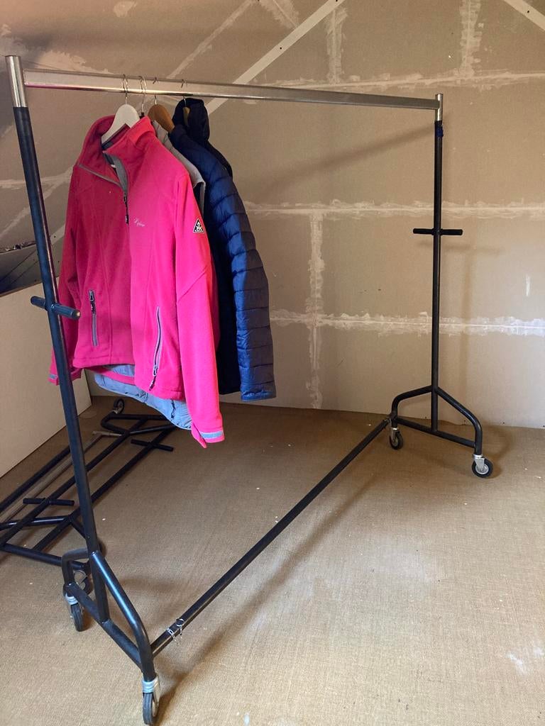 Professioneel kledingrek op wielen - Stevig en Verrijdbaar, Ophalen, Met wielen, Gebruikt