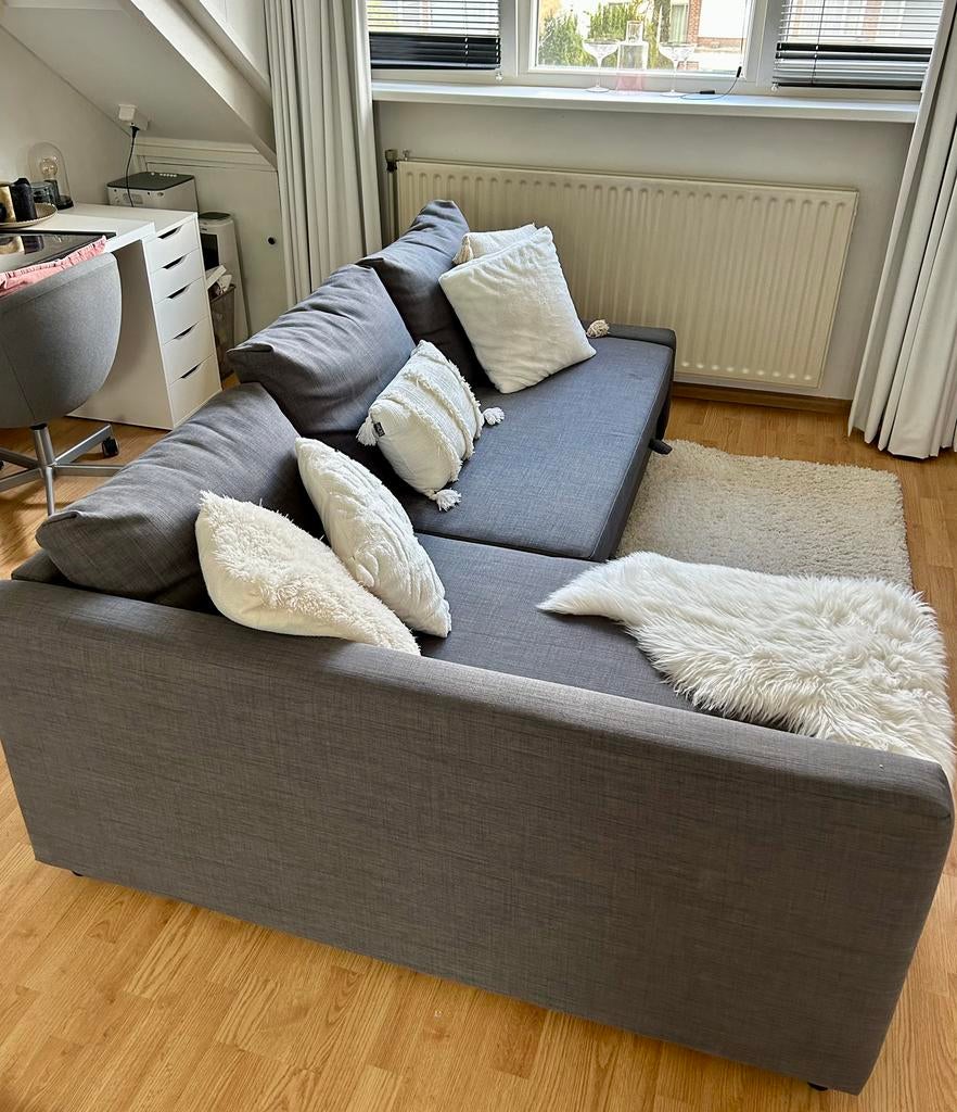 Ikea slaapbank Friheten met opberger grijs, Huis en Inrichting, Ophalen, Gebruikt, Tweepersoons, 140 cm