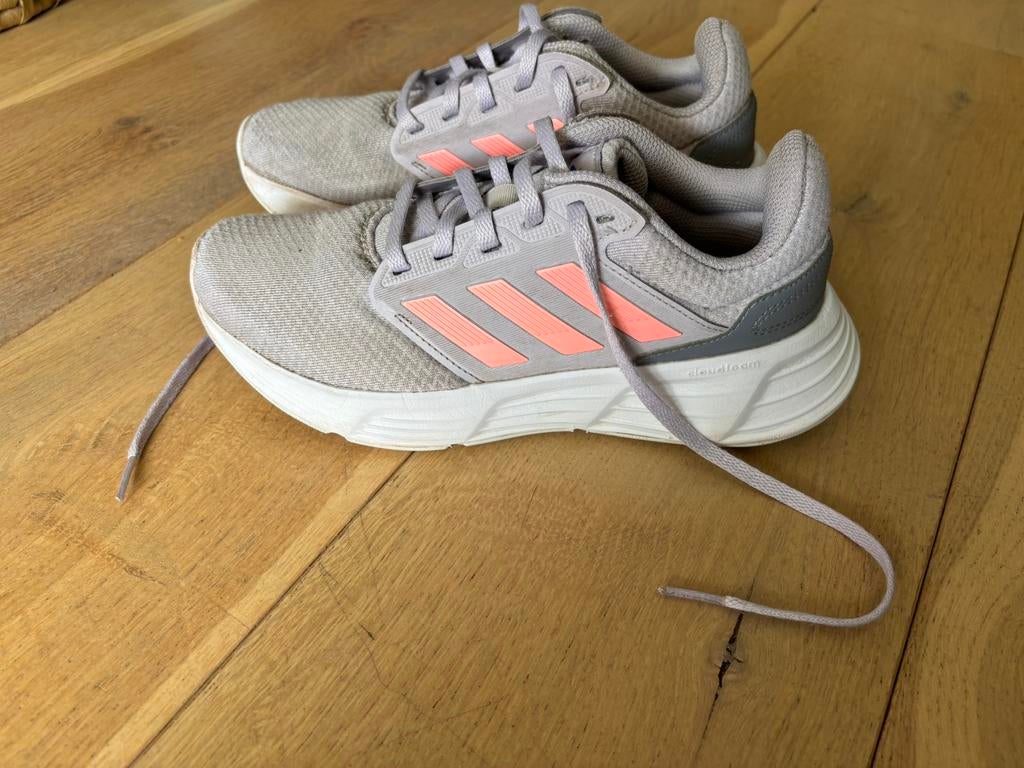 Adidas Galaxy 6 hardloopschoenen maat 38 dames, Adidas, Gebruikt, Hardloopschoenen, Ophalen of Verzenden