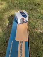 Husqvarna 215iL Accu Trimmer Bundel, Ophalen, Accu, Nieuw, 30 tot 50 cm