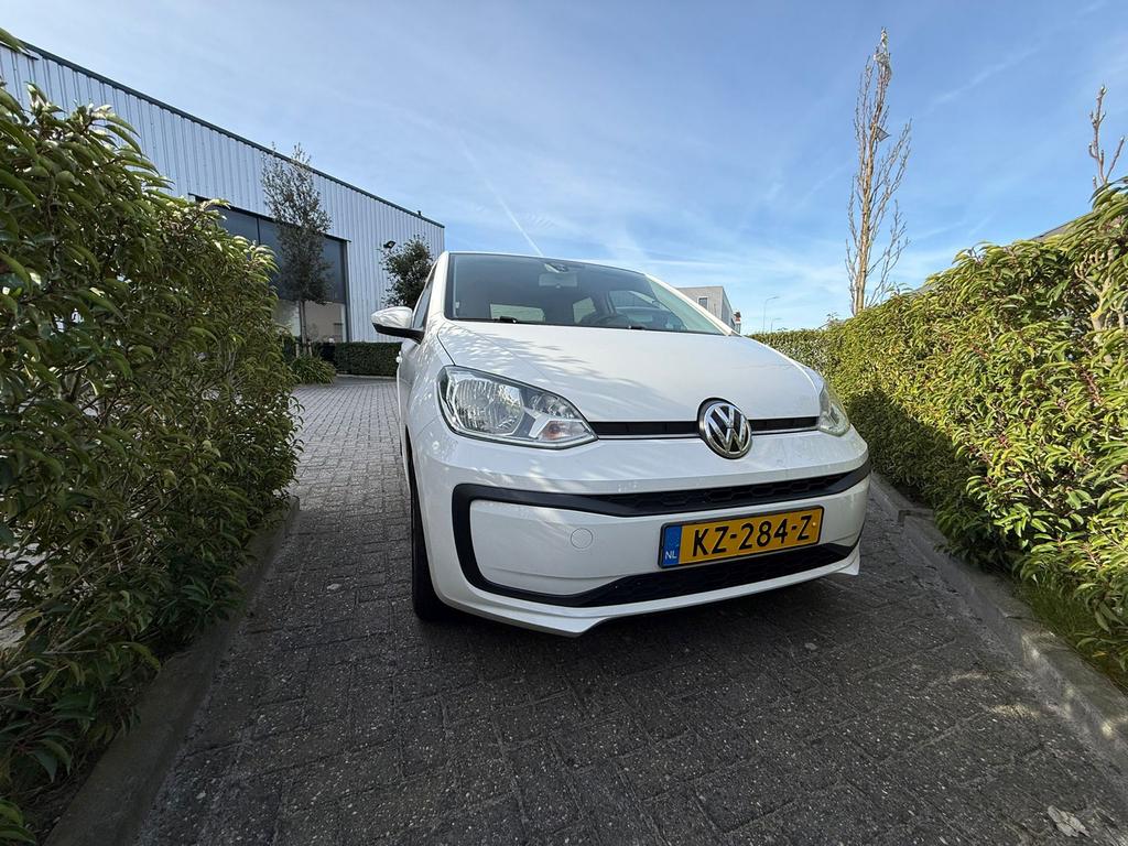 Volkswagen up! 1.0 44KW 5-DRS 2017 Wit Airco nwe remmen, Auto's, Volkswagen, Particulier, up!, ABS, Airbags, Airconditioning, Centrale vergrendeling