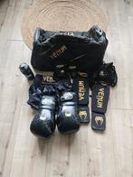 Venum Kick boks Set Maat S Handschoen, broek, tas 14oz, Sport en Fitness, Boksen, ., Ophalen of Verzenden, Zo goed als nieuw, .