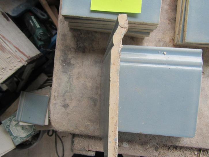 een partij antieke jugendstille/art-deco plinten, Antiek en Kunst, Antiek | Wandborden en Tegels, Ophalen of Verzenden