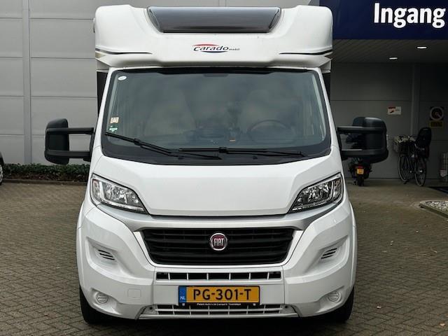 Capron T 339 /Queensbed/Navi/Achteruitrijcamera/Fietsendrage, Caravans en Kamperen, Campers, Bedrijf, Cassettetoilet, Carado, Kluisje