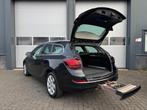 Opel Astra Sports Tourer 1.4 Turbo Sport Leder Xenon Fiets!, Voorwielaandrijving, Euro 5, Gebruikt, Zwart