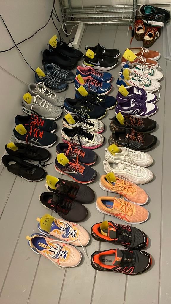 Schoenen Partij, Ophalen of Verzenden, Zo goed als nieuw, Zwart