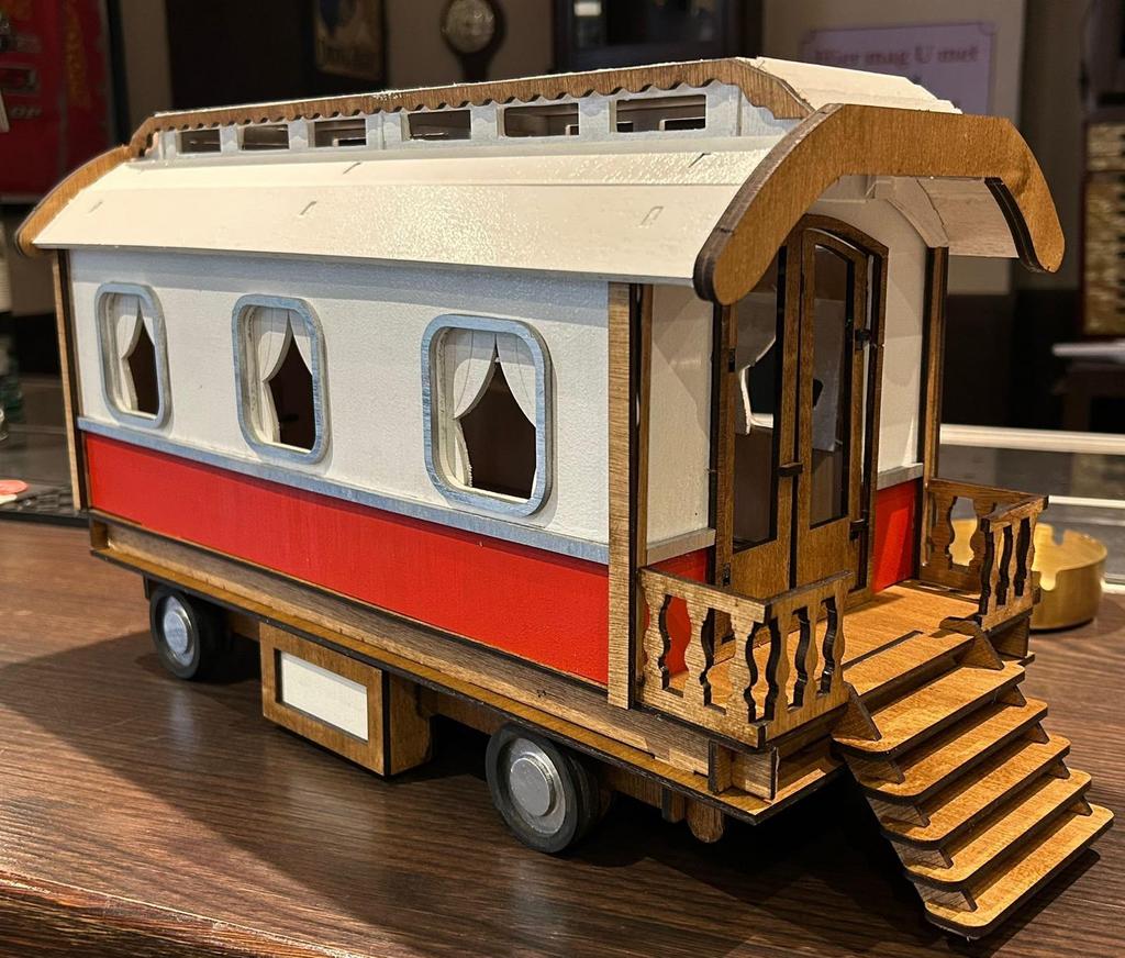 Tielse Woonwagen/ rolleman, Ophalen, Zo goed als nieuw