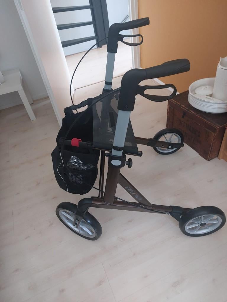 Rollator Nooit gebruikt ivm overlijden, Diversen, Ophalen, Opvouwbaar, Nieuw