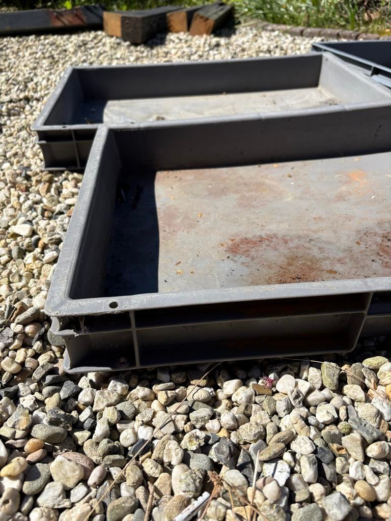 Gratis plastic bakken voor moestuin stekken, Ophalen, Gebruikt, Overige typen