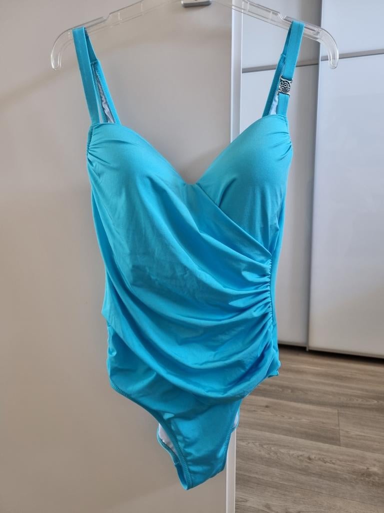 Supermooi badpak van Feraud. Maat 40. Nieuw. B-cup., Kleding | Dames, Badmode en Zwemkleding, Feraud, Blauw, Nieuw, Badpak