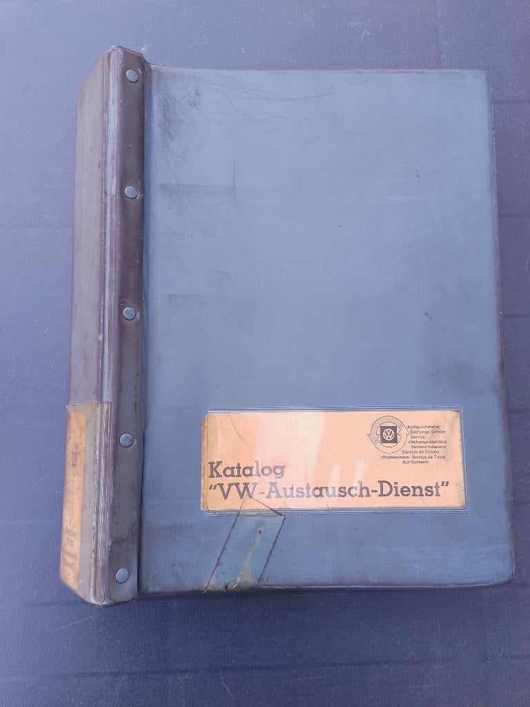Unieke zeer zeldzame  oude V.A.G dealer onderdelenkatalogus, Ophalen of Verzenden, Gelezen, Volkswagen