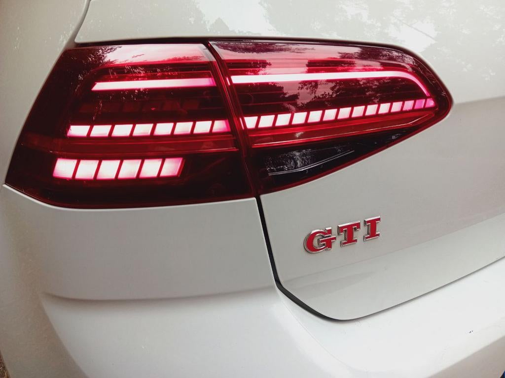 Volkswagen Golf 7.5 GTI PERFORMANCE 7 DSG 2017 PANO BOMVOL!!, 4 cilinders, Wit, 1600 kg, 1308 kg