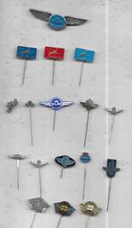 17 VLIEGTUIG SPELDEN KLM K.L.M. VERSCHILLENDE, Ophalen of Verzenden, Zo goed als nieuw, Transport, Speldje of Pin