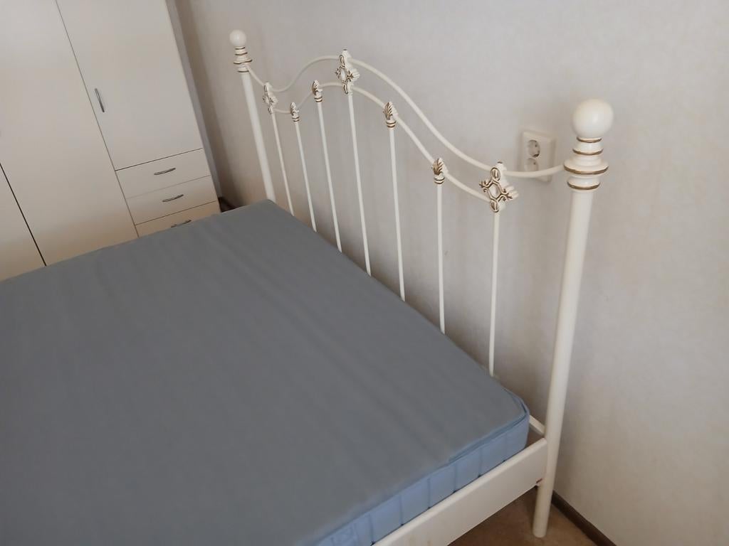 Metalen tweepersoonsbed 200x160, Ophalen