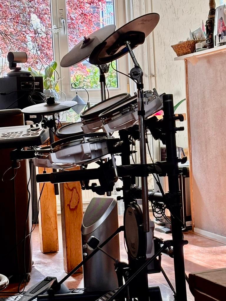 Roland V-Drums TD-8 Elektronisch Drumstel met Monitor, Muziek en Instrumenten, Ophalen of Verzenden, Gebruikt, Roland, Elektronisch