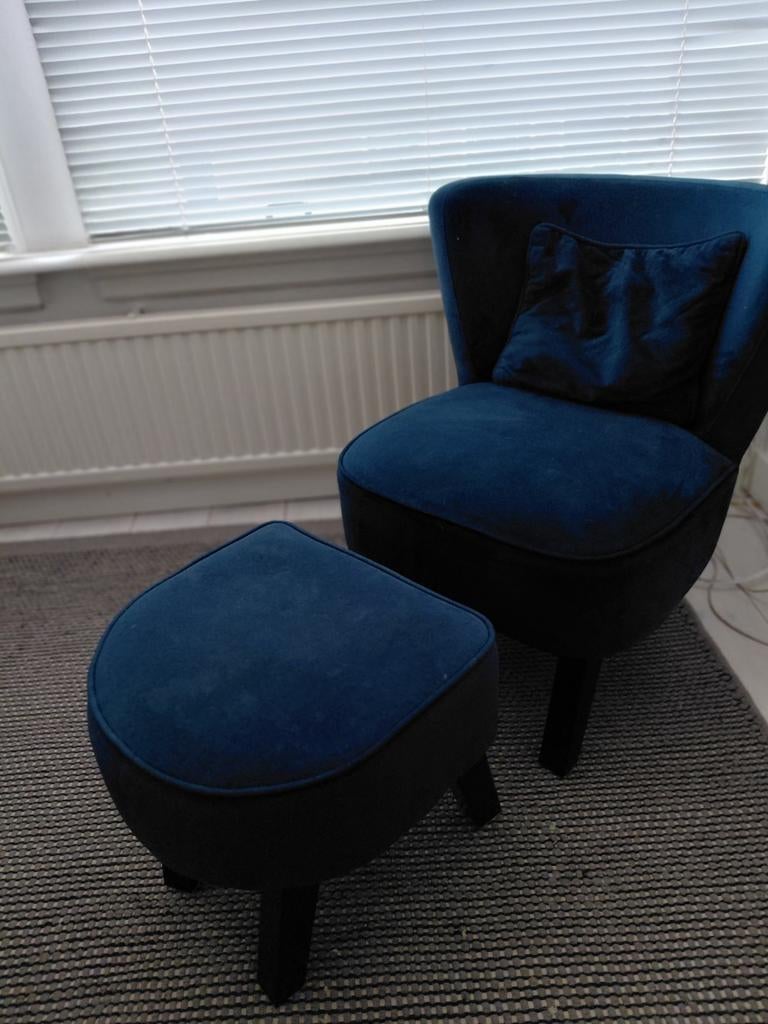 Stoel met voetenbank petrol € 25,=, Huis en Inrichting, Fauteuils, Ophalen, Minder dan 50 cm, Gebruikt, Minder dan 75 cm