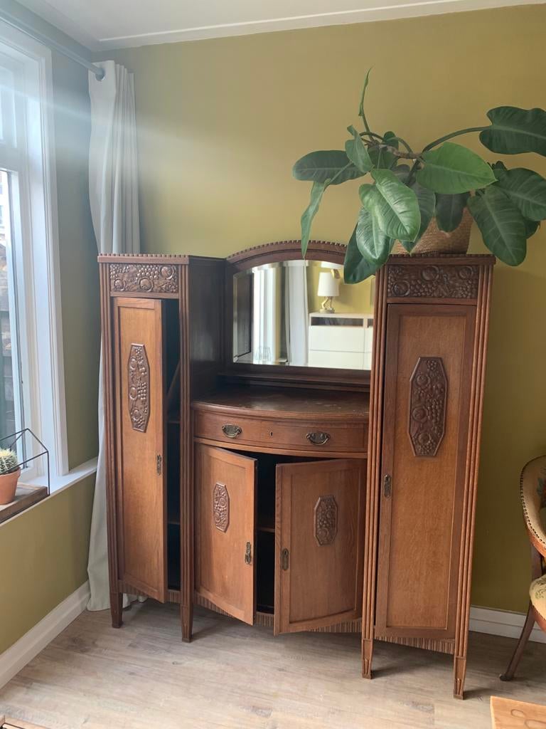 Antieke kast dressoir evt bezorgen, Ophalen, Gebruikt, Met deur(en), 150 tot 200 cm