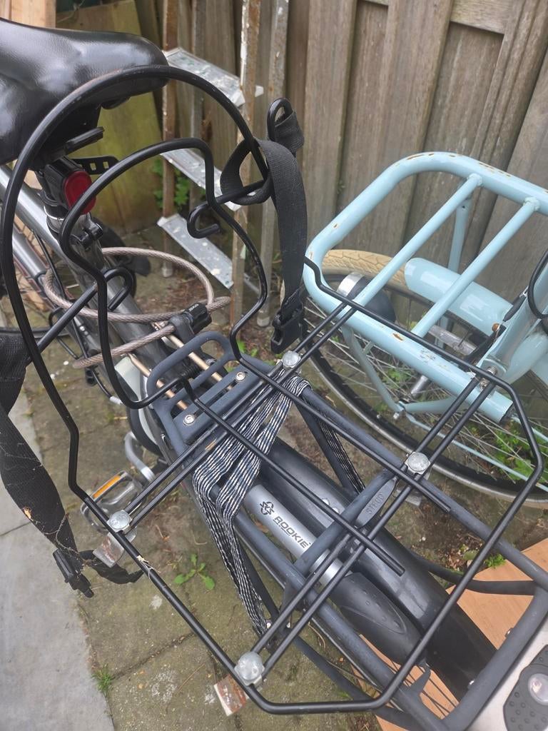 Zwart fietsrek, Fietsen en Brommers, Ophalen