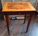 Heel mooi tafeltje met muziek, Ophalen