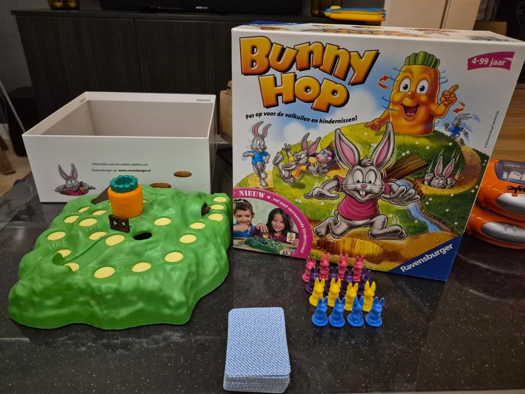 Bunny hop spel van ravensburger, Ophalen of Verzenden, 10 tot 50 stukjes, Gebruikt