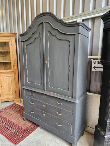 Super mooi antiek brocante kabinet beschikbaar voor biedingen