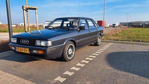Audi 90 2.0 E 1986 5 Cilinder B2, Auto's, Audi, Particulier, Benzine, Sedan, Handgeschakeld, Origineel Nederlands, Blauw, Voorwielaandrijving