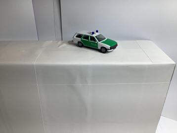 Schaal is 1:87 Opel Rekord Polizei - Herpa Modelauto beschikbaar voor biedingen