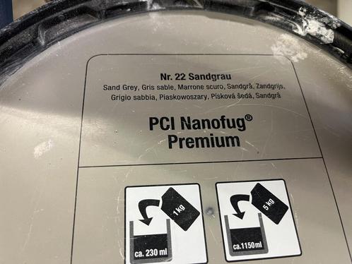 PCI Nanofug Premium Voegsel Nr 22 Zandgrijs, Doe-het-zelf en Verbouw, Isolatie en Afdichting, Gebruikt, Overige materialen, Minder dan 4 cm
