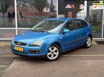 Ford Focus 1.6-16V Futura | Airco | Trekhaak, 1596 cc, 15 km/l, Blauw, 116 pk