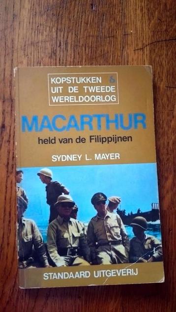 MacArthur - Held van de Filippijnen - Sydney L. Mayer beschikbaar voor biedingen