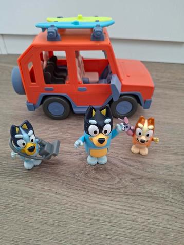 Bluey Familie Cruiser met Figuren beschikbaar voor biedingen