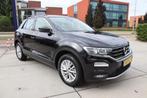 Volkswagen T-Roc 1.0 TSI Style Clima, ACC, Trekhaak NL auto, Voorwielaandrijving, Gebruikt, Euro 6, Zwart