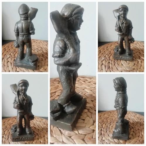 Turfsteker  de Turfsteker Beeldje Peelwerkers Brabant, Antiek en Kunst, Kunst | Beelden en Houtsnijwerken, Ophalen of Verzenden