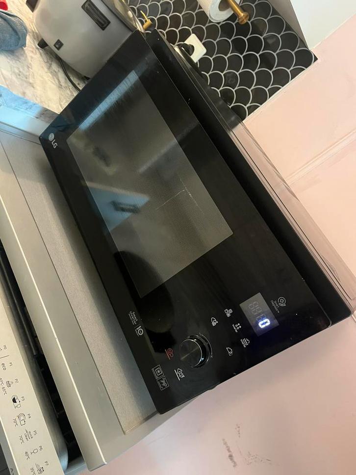 LG combimagnetron/grill, Witgoed en Apparatuur, Magnetrons, Zo goed als nieuw, Grill, Ophalen of Verzenden