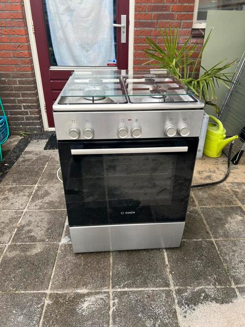 Bosch gasfornuis + oven, Witgoed en Apparatuur, Fornuizen, Gebruikt, Vrijstaand, Gas, 4 kookzones, 85 tot 90 cm, 45 tot 60 cm
