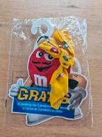 M&M's Hanger Red met Sjaaltje - Nieuw in Verpakking, Verzamelen, Ophalen of Verzenden, Nieuw