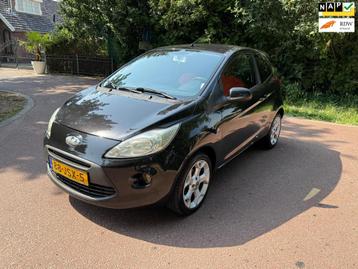 Ford Ka 1.2 Titanium / Airco / NAP / Aux / Lm / Apk / CV beschikbaar voor biedingen