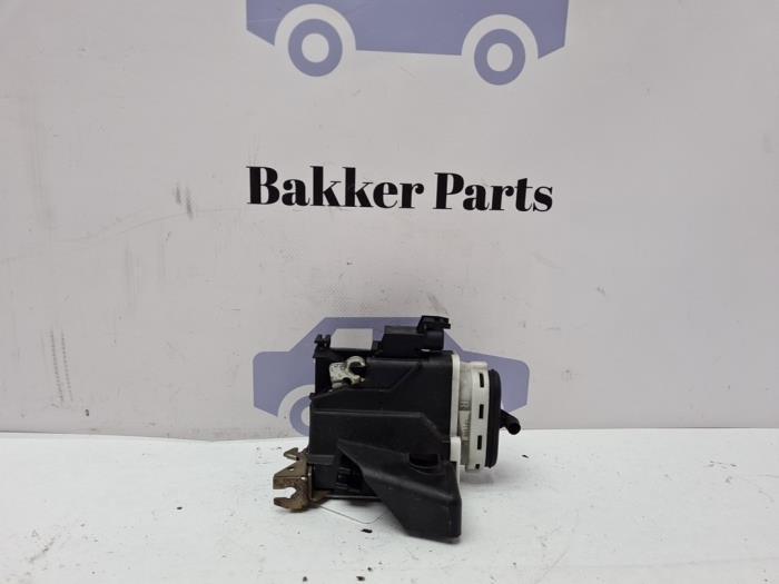 Deurslot Mechaniek 4Deurs rechts-achter van een Audi A8, Auto-onderdelen, Carrosserie en Plaatwerk, Audi, Gebruikt, 3 maanden garantie