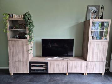 Ikea Besta kast tv meubel sindvik deuren  beschikbaar voor biedingen