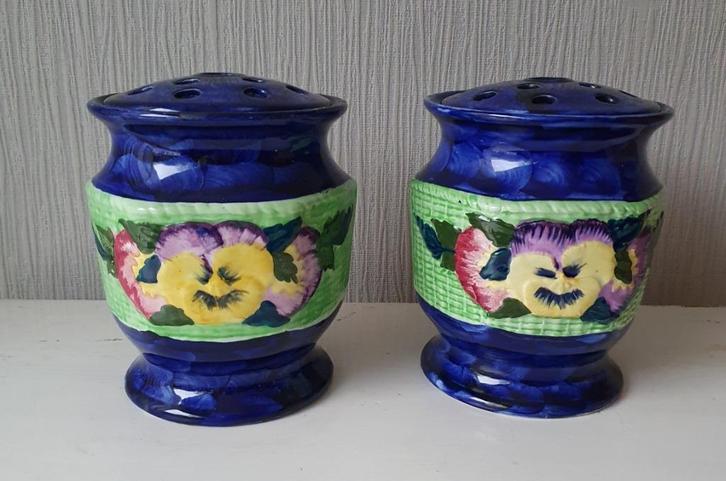 Twee "pique fleurs" van Maling Pottery Engeland, Antiek en Kunst, Antiek | Keramiek en Aardewerk, Ophalen of Verzenden