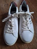Nieuwe witte leren sneakers van Tommy Hilfiger, maat 38, Kleding | Dames, Wit, Nieuw, Ophalen of Verzenden, Sneakers of Gympen